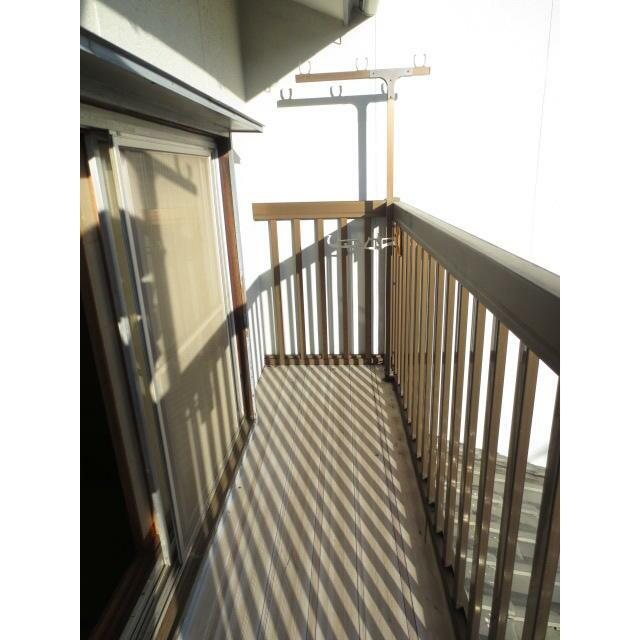 六浦南4丁目貸家 ベランダ