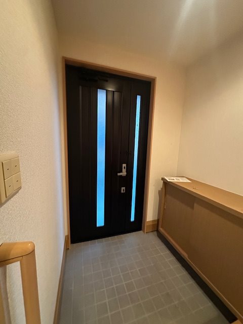 能見台ヒルズC棟 玄関