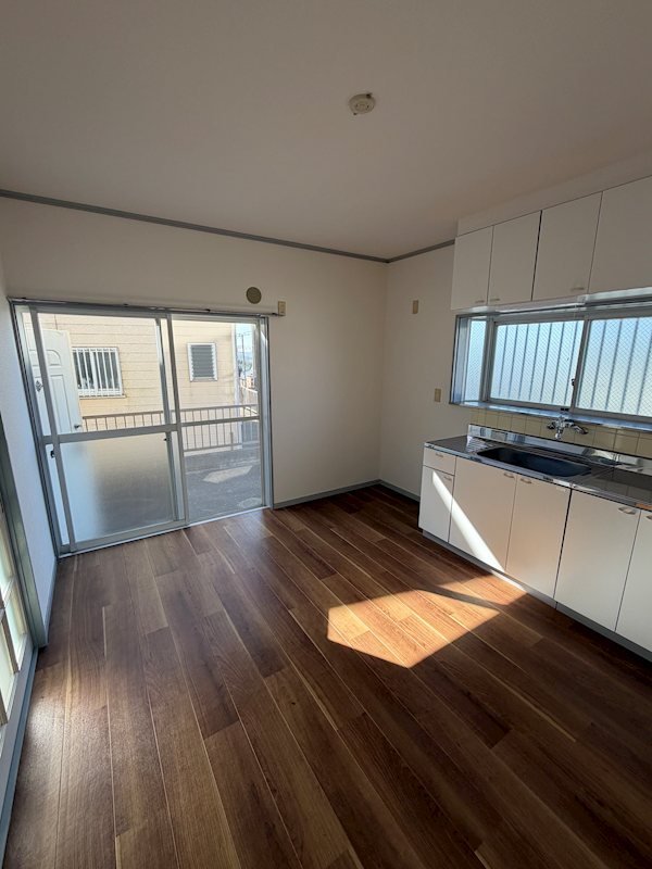 サンバーン港南台E-1 その他8