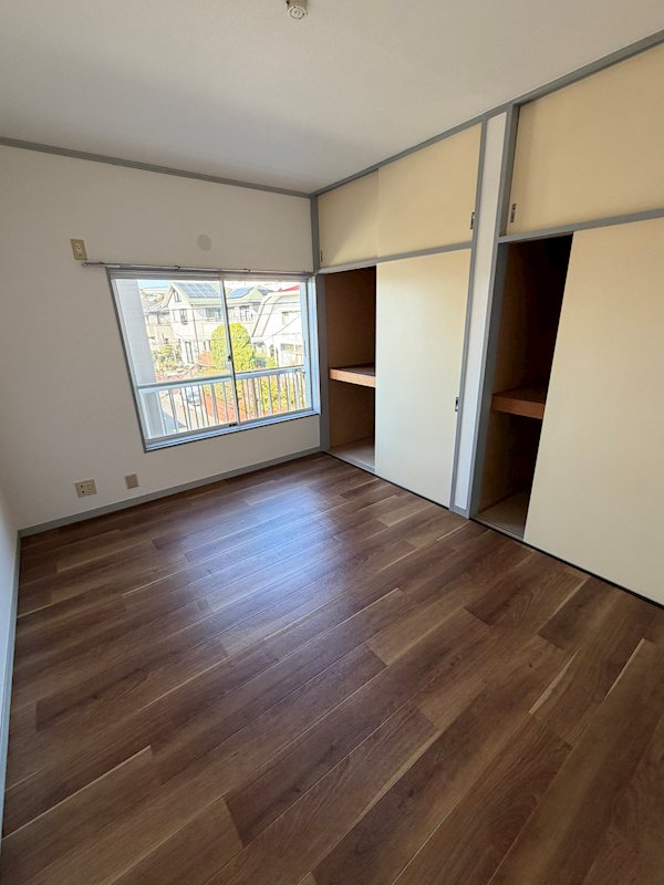 サンバーン港南台E-1 ベッドルーム