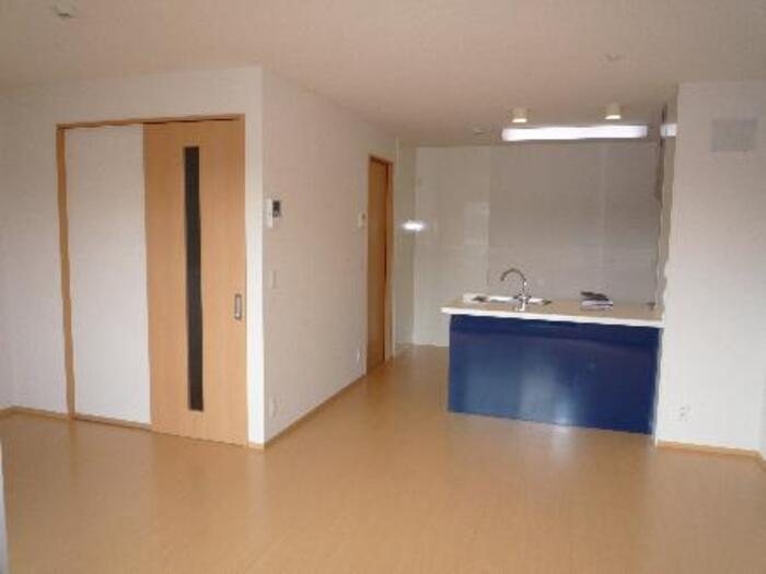 カレッツアⅡ番館  リビング