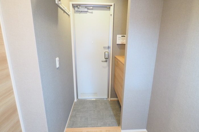 ウェルデンス戸塚B  玄関
