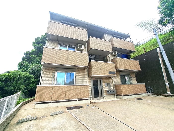 スプリングハウス 302号室 外観