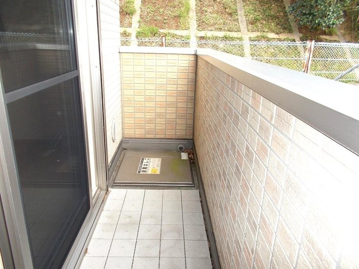 スプリングハウス ベランダ