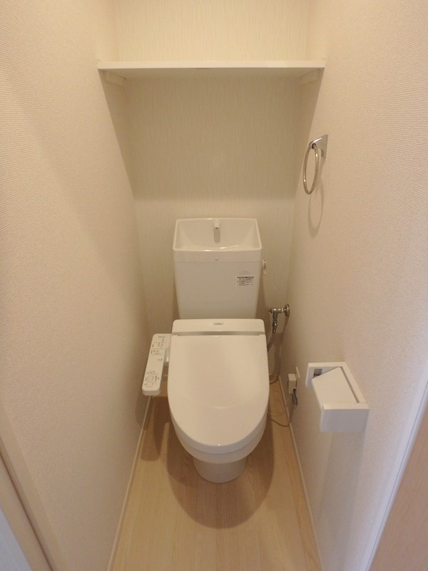 メゾン　ド　ピエラ トイレ