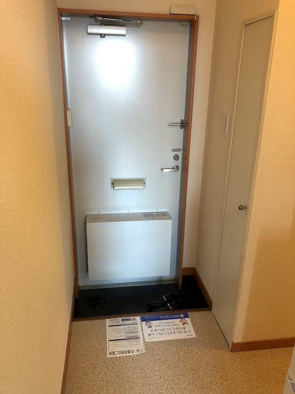 アーク 玄関