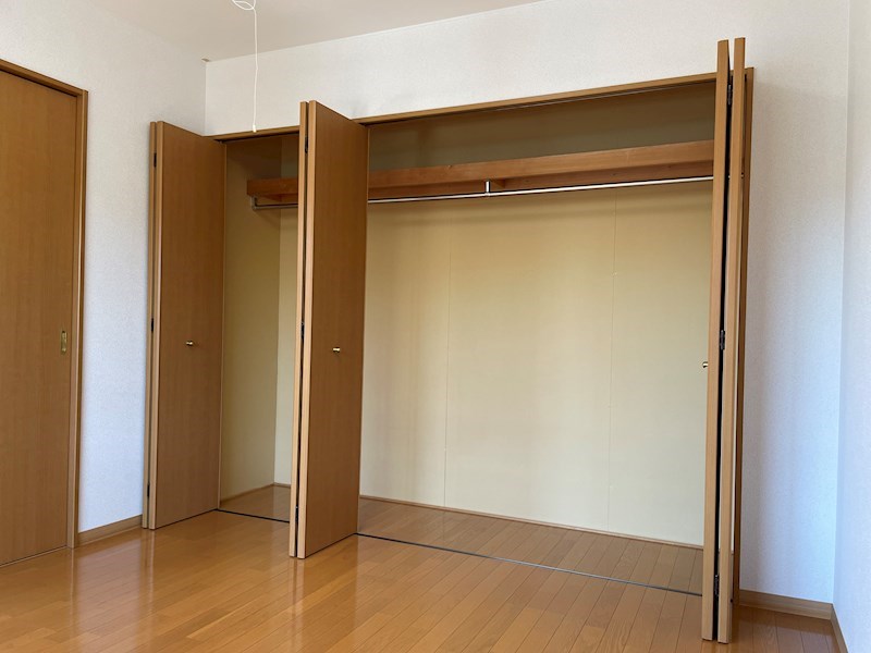 ヴィラ円山２ 収納