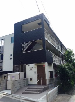 フラーズ　アント　ルポ 外観