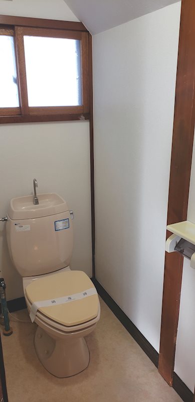 西９条南　貸家 トイレ