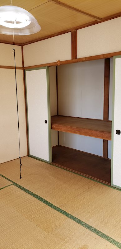 西９条南　貸家 収納