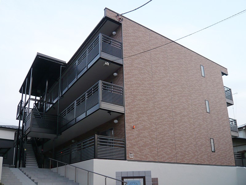 八重 302号室 外観