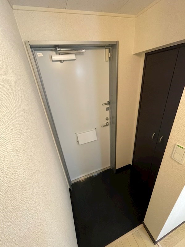 ウィステリア関町 玄関