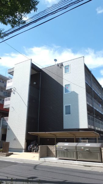 ルッシェロ  104号室 外観
