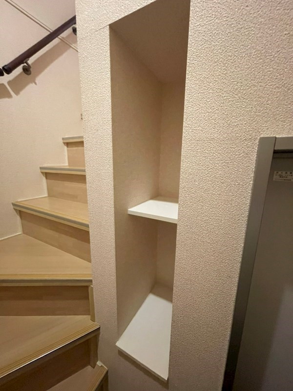 ウイング  玄関