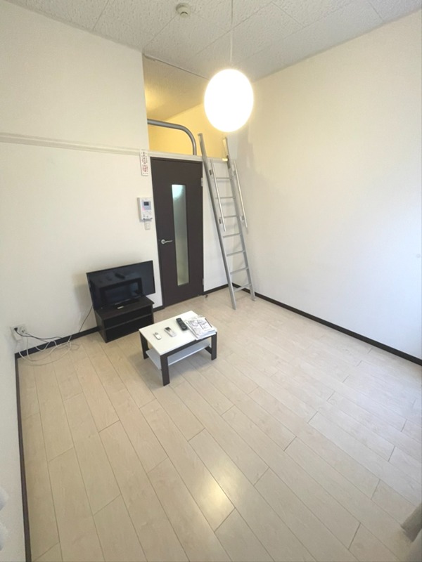 フォレスト壱番館 リビング
