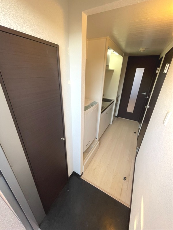 フォレスト壱番館 玄関