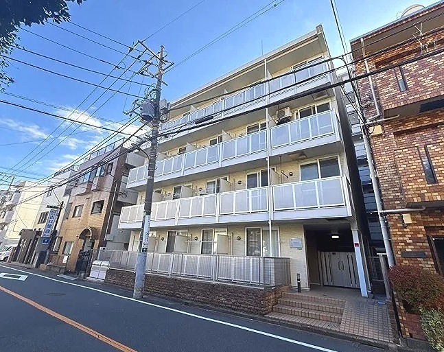 アヴァンティ 外観