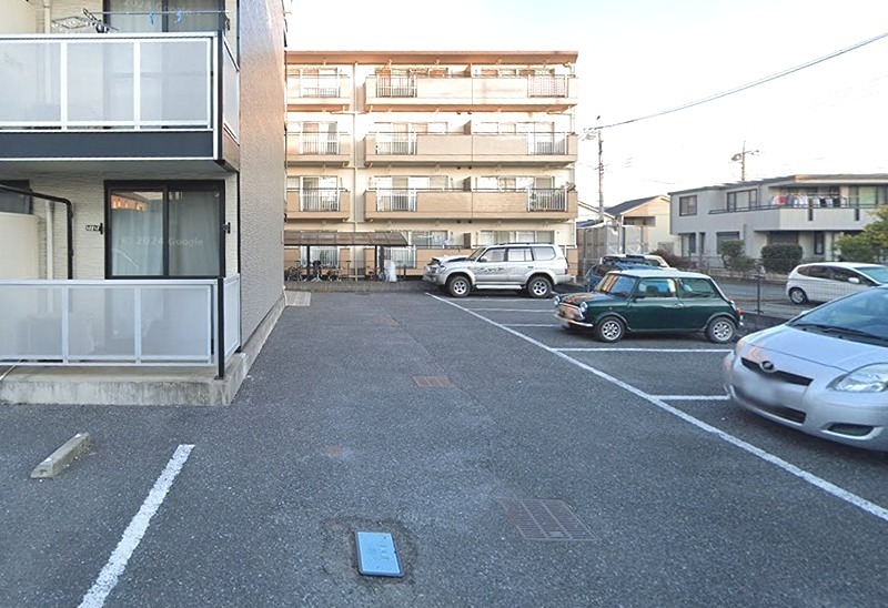 エリュシオン 駐車場