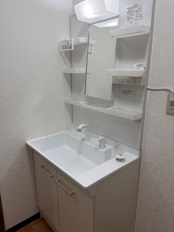 ネオルーセント 洗面所