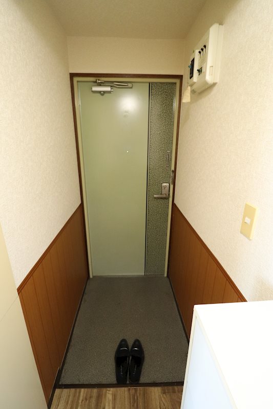 Y's one 玄関