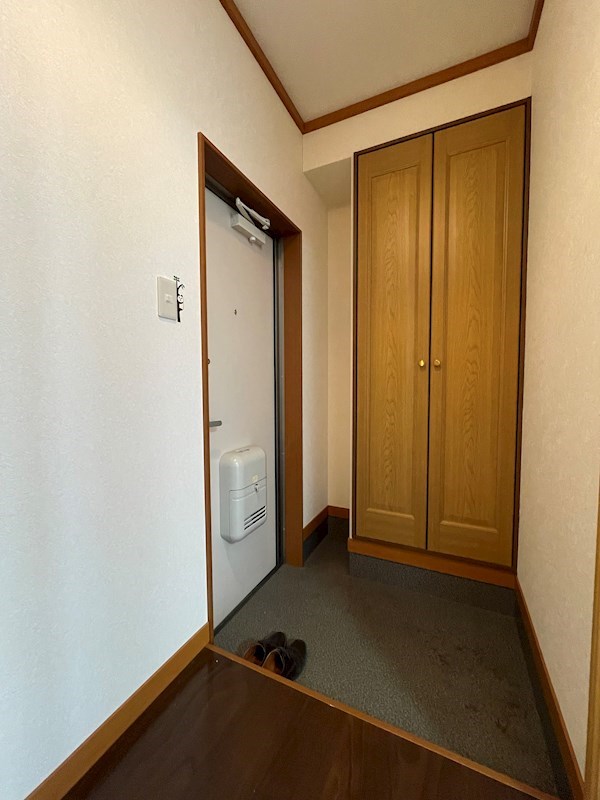 アルダ 玄関