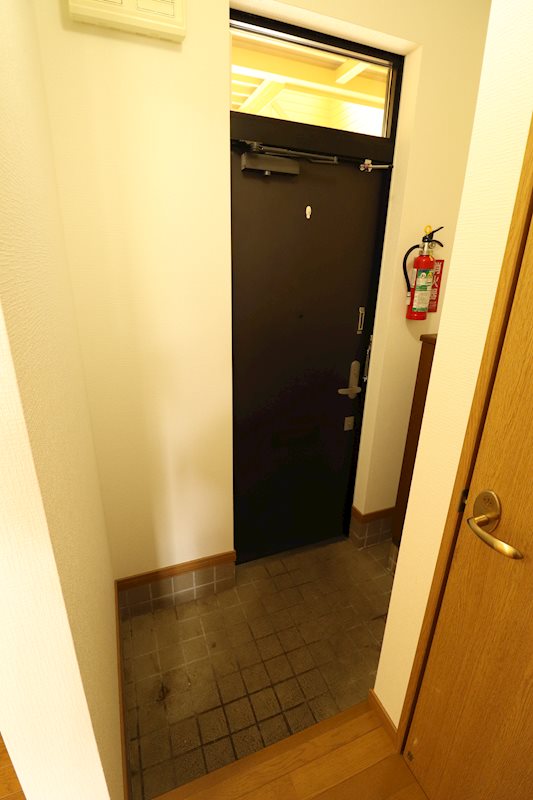 フラッツ小林稲田 玄関