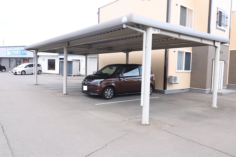 プードリエサクラⅡ 駐車場
