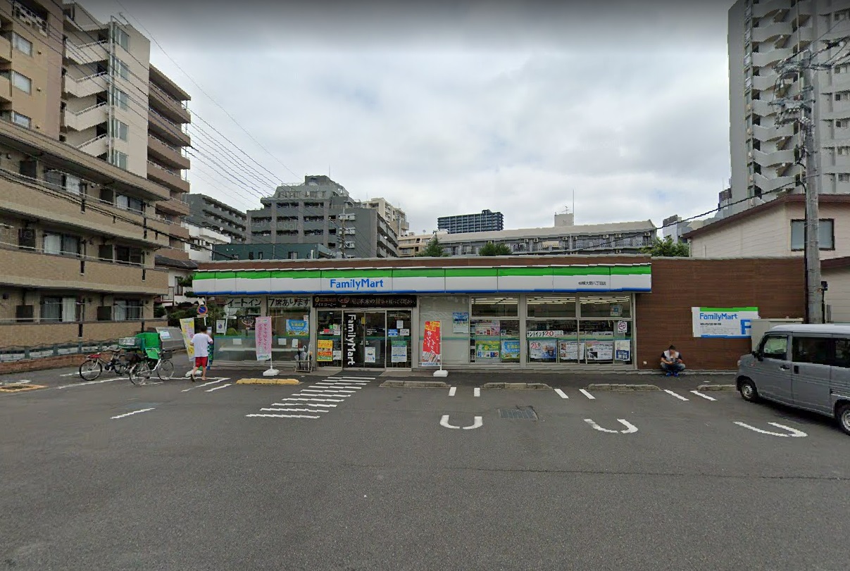 富士コーポ コンビニ