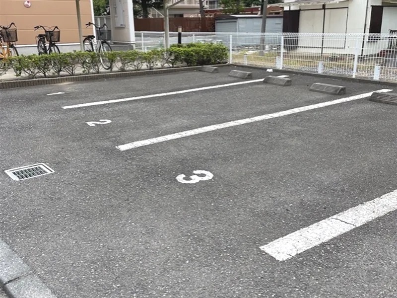 ジャスミン 駐車場