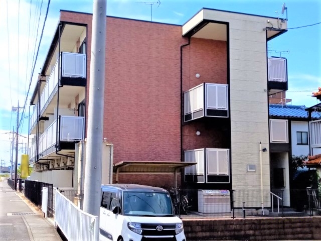 レオパレスひすい 101号室 外観