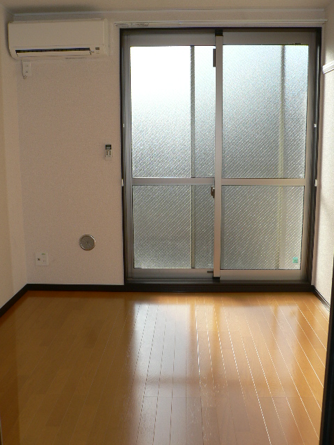 レオネクストメゾン　サカタ リビング