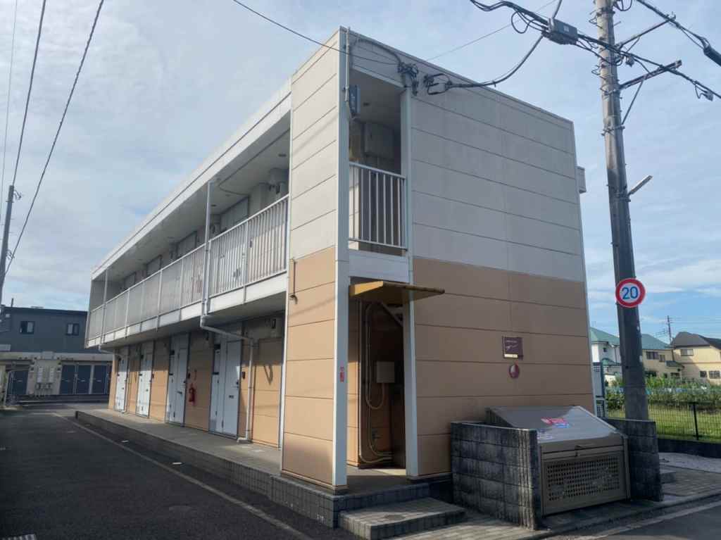 レオパレス雷塚 205号室 外観