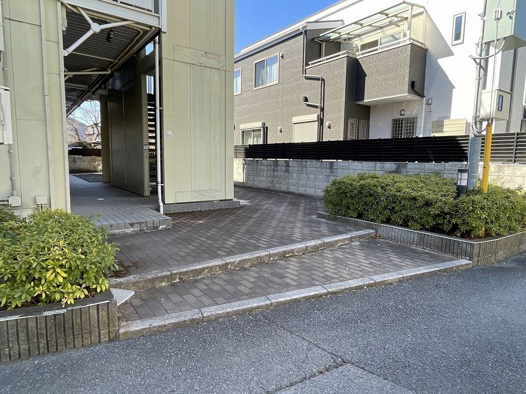 レオパレスラ・シンシア その他3