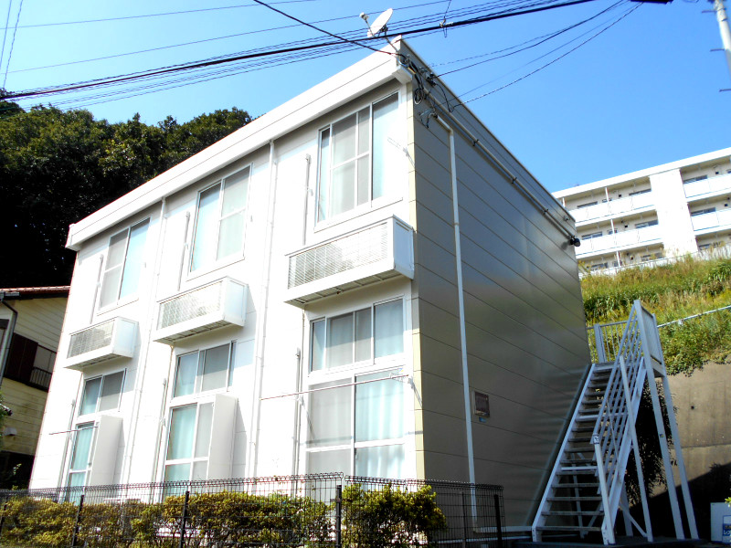 レオパレス篭山東 202号室 外観
