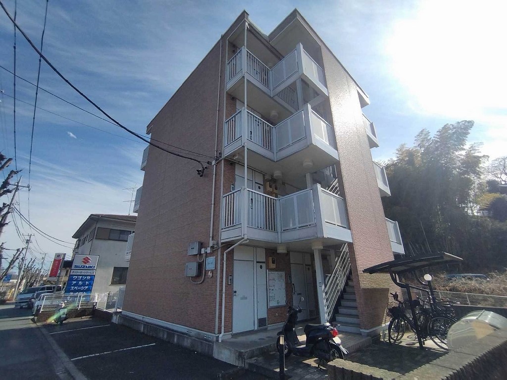 レオパレスパレス中田 403号室 外観