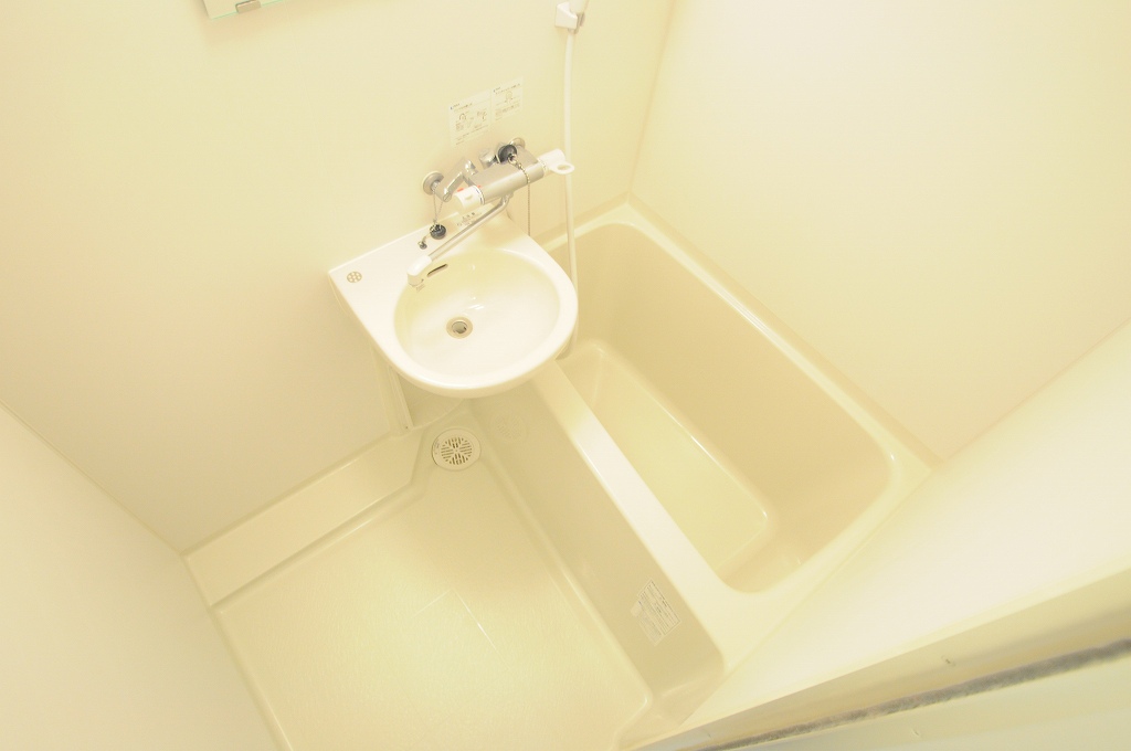 レオパレス小町Ｃ 風呂画像