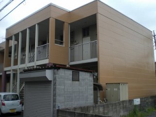 レオパレスハイツ小林 106号室 外観