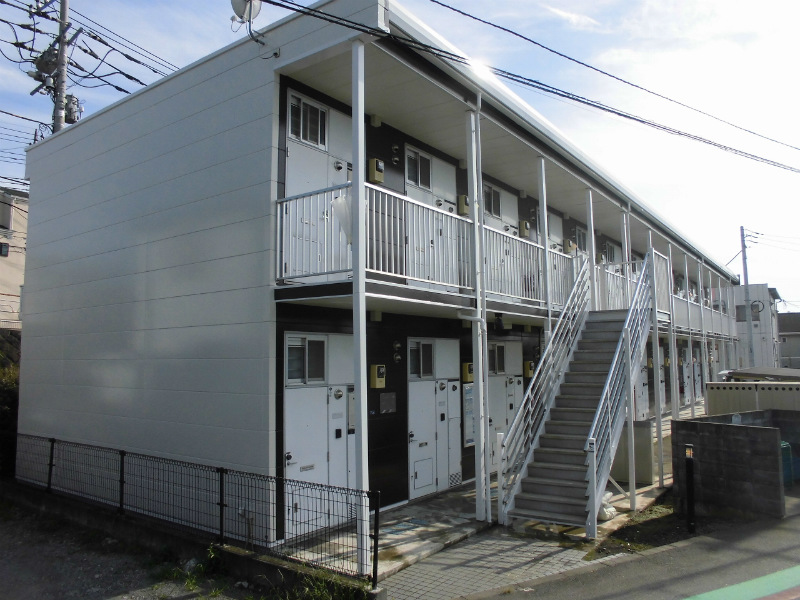 レオパレスカーナ 208号室 外観