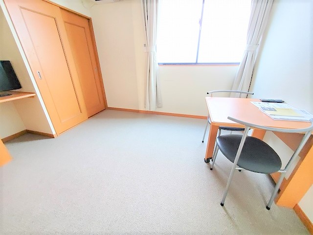 レオパレスルミエール リビング
