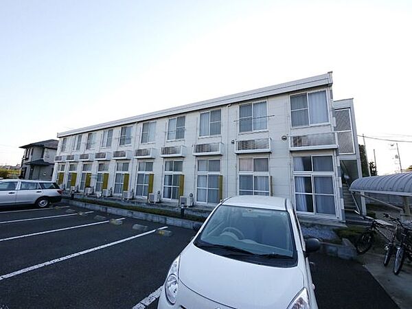 レオパレスサンⅡ 205号室 外観