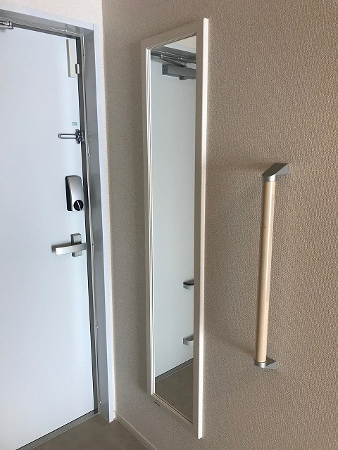 クレイノリゲル 玄関