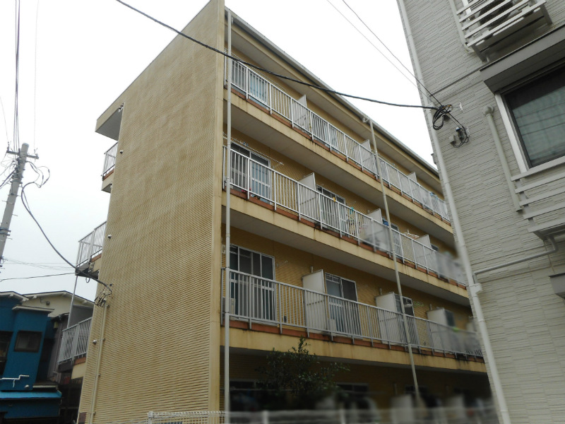 レオパレス楠 405号室 外観