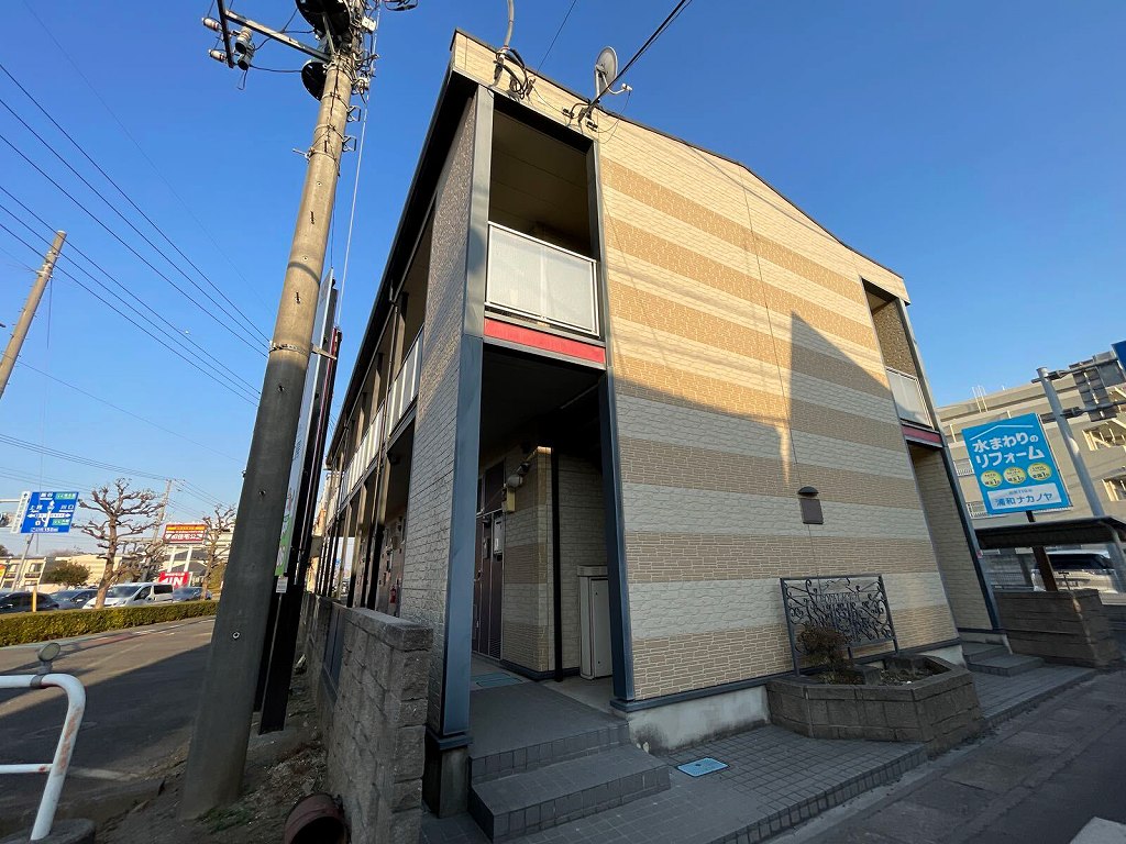 レオパレスプルミエール 105号室 外観