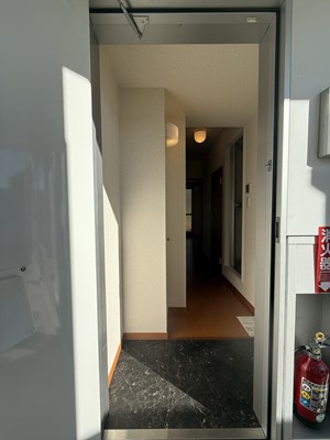 レオパレスカーツ 玄関
