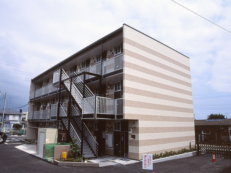 レオパレスＧＲＡＮＤ 303号室 外観