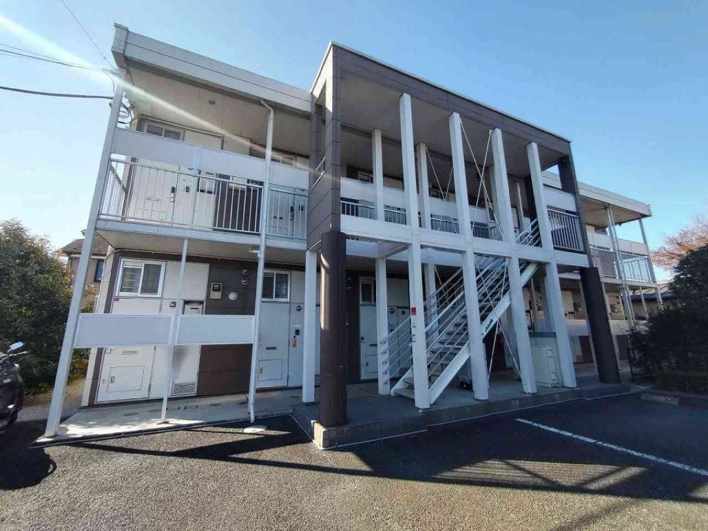 レオパレスさくら小町 101号室 外観