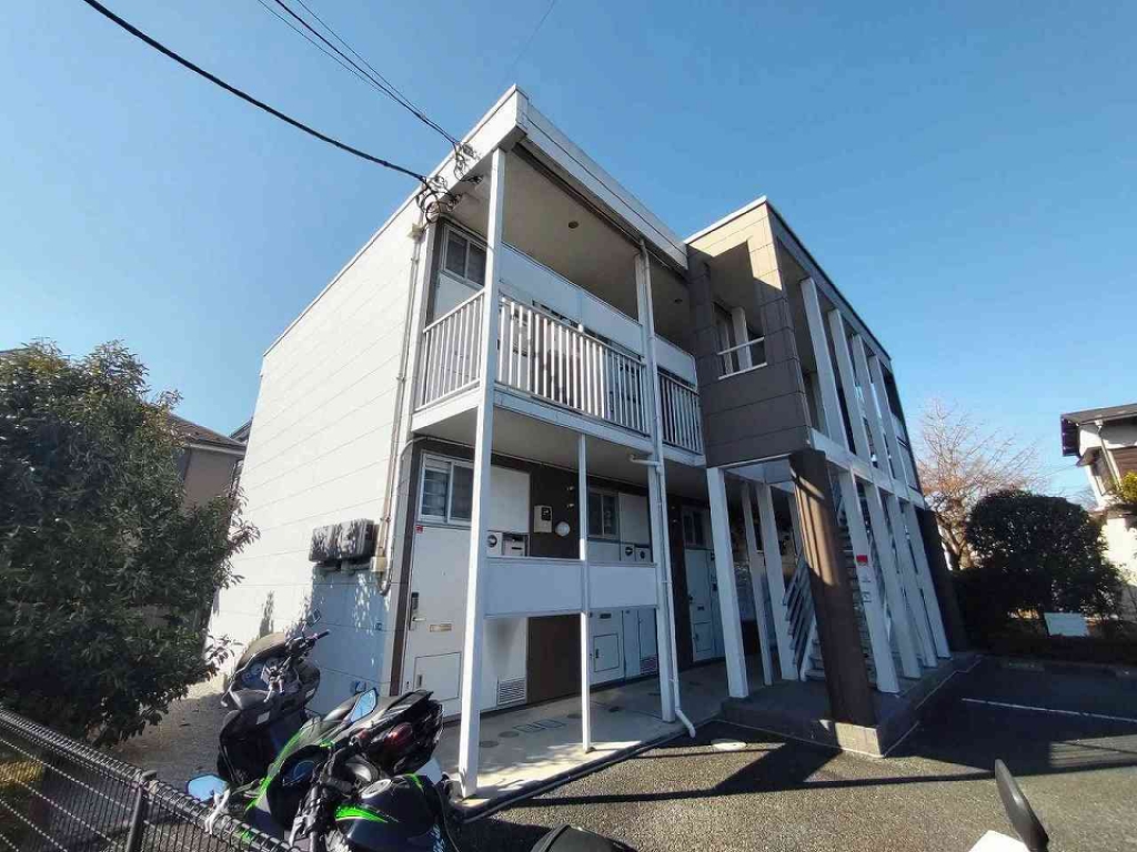 レオパレスさくら小町 その他外観1