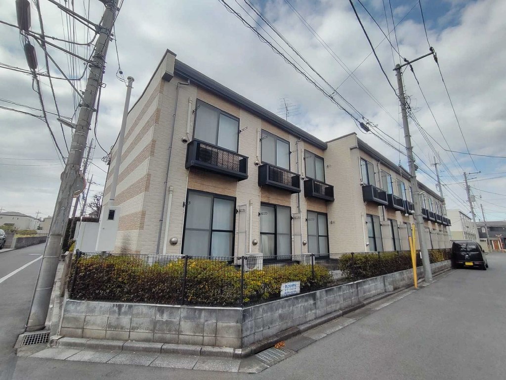 レオパレスＳｉｒ　Ｈｏｕｓｅ 111号室 外観