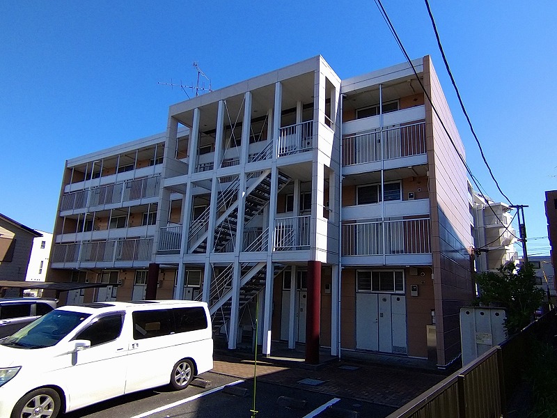 レオパレスＳｏｕｔｈ　Ｖｉｌｌａｇｅ 301号室 外観