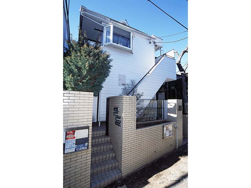 レオパレス白山第２ 203号室 外観